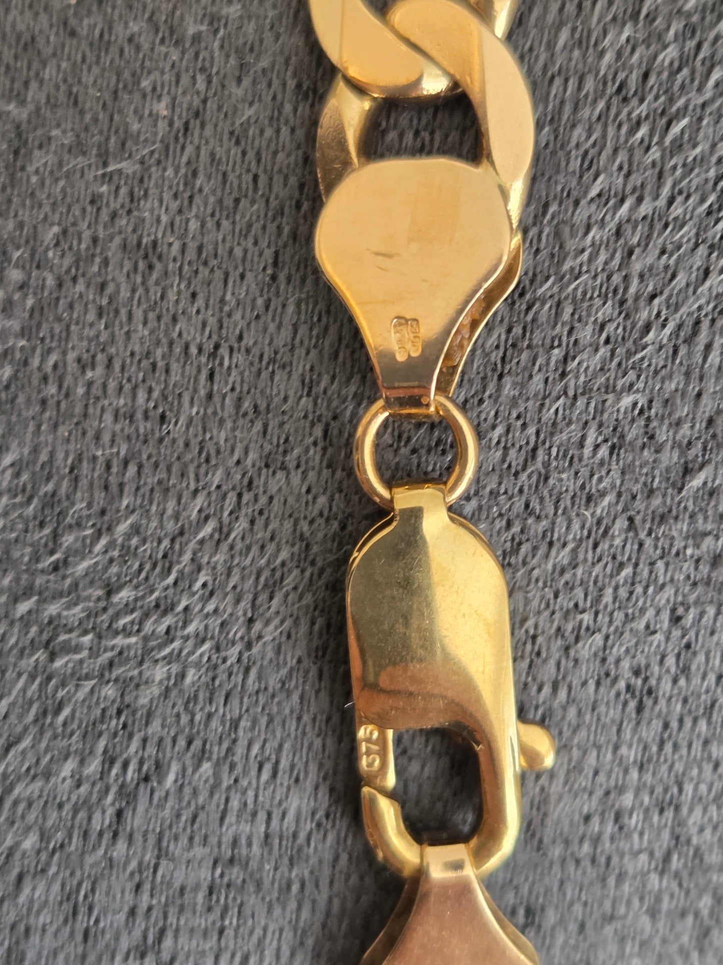 9ct Gold Curb Chain Solid