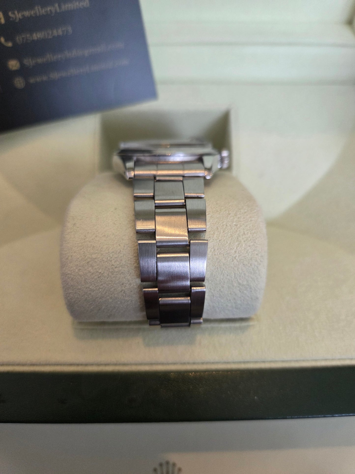 Rolex Oyster Perpetual Date
