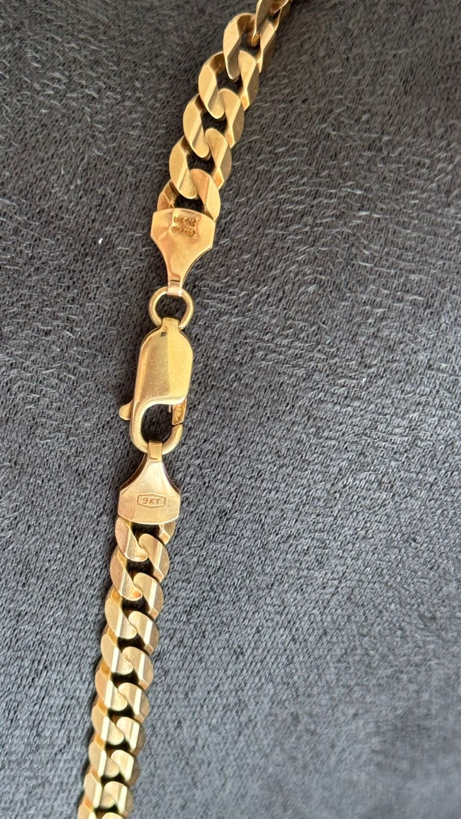 9ct Gold Curb Chain Solid