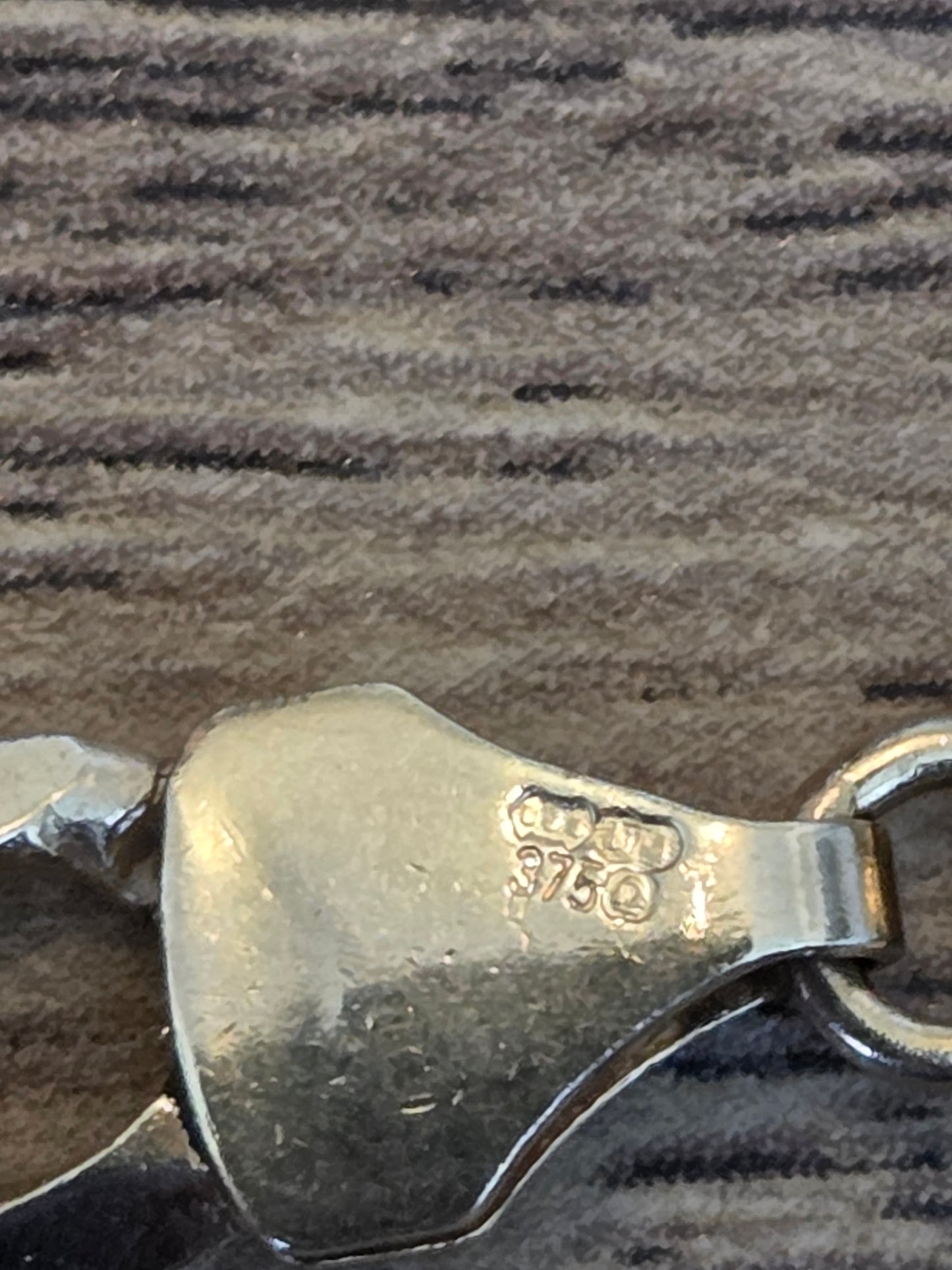 9ct Gold Curb Chain Solid