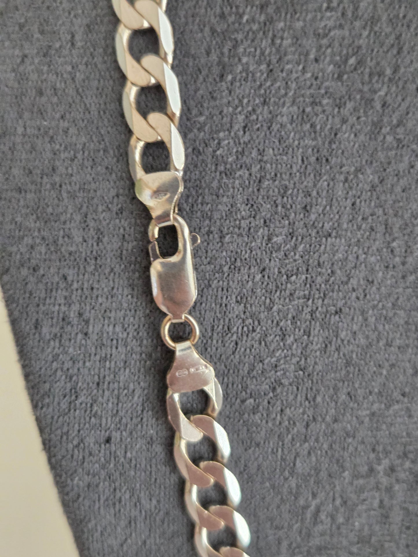 9kt White Gold Curb Chain